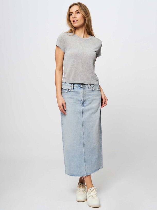 Ontdek de Della denim rok van Agolde in de kleur blauw bij Orangebag. Op werkdagen voor 21:45 besteld, morgen in huis.