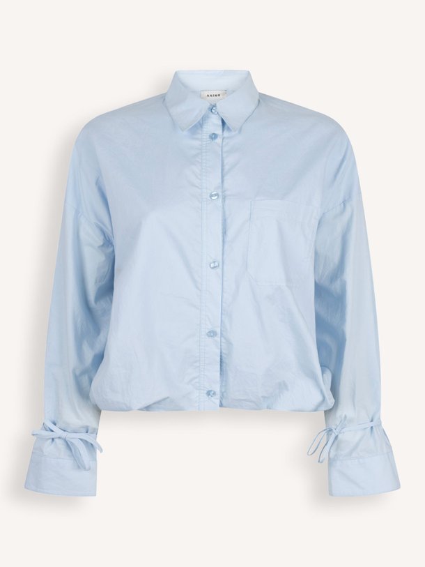 Ontdek de Mikkie katoenen blouse van Aaiko in de kleur Lichtblauw bij Orangebag. Op werkdagen voor 21:45 besteld, morgen in huis.