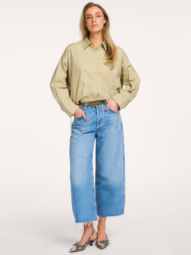 Ontdek de Mikkie katoenen blouse van Aaiko in de kleur Kaki bij Orangebag. Op werkdagen voor 21:45 besteld, morgen in huis.