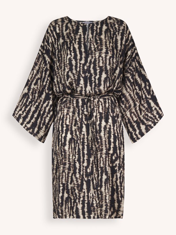 Ontdek de Dress van No Man's Land bij Orangebag. Op werkdagen voor 21:45 besteld, morgen in huis.