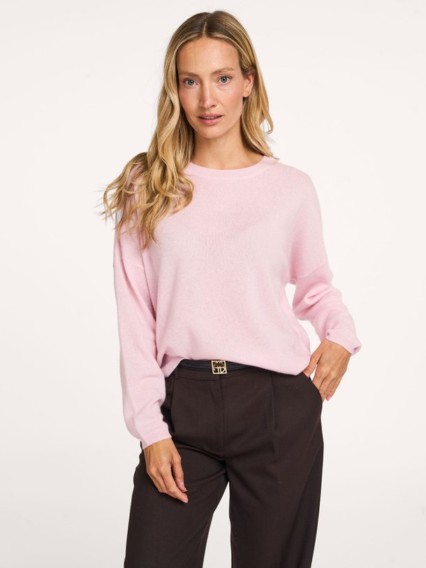 Ontdek de Kaira cashmere trui van Absolut Cashmere in de kleur babyroze bij Orangebag. Op werkdagen voor 21:45 besteld, morgen in huis.