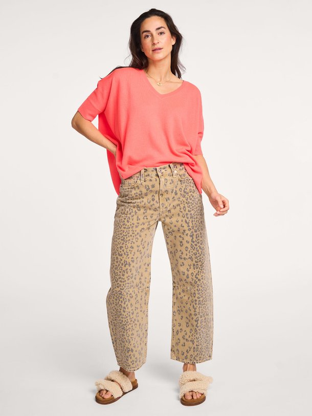 Ontdek de Kate cashmere neon trui van Absolut Cashmere in de kleur oranje bij Orangebag. Op werkdagen voor 21:45 besteld, morgen in huis.