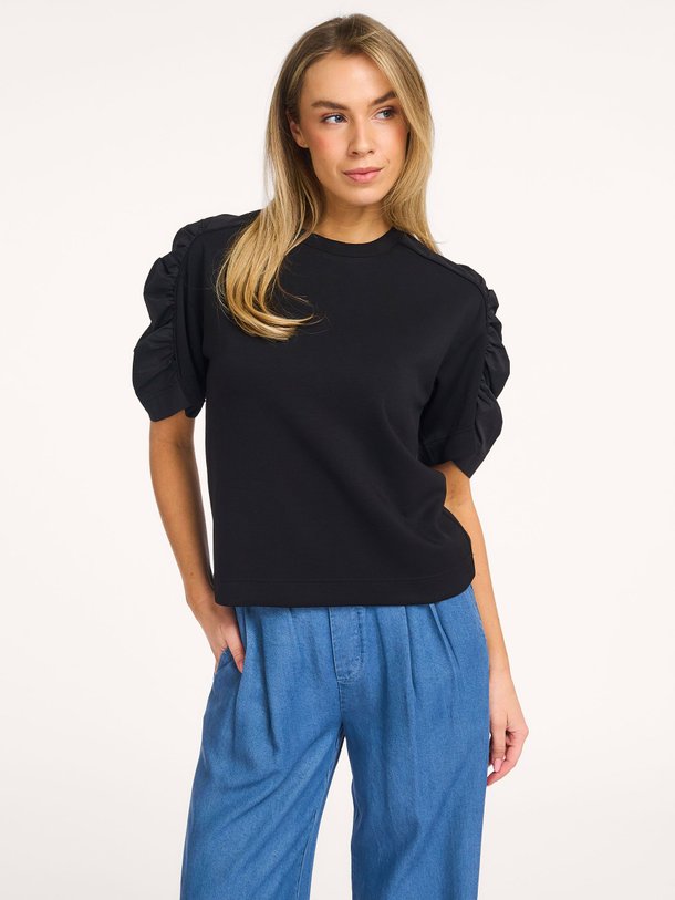 Ontdek de Lance viscosemix top van Co'Couture in de kleur Zwart bij Orangebag. Op werkdagen voor 21:45 besteld, morgen in huis.