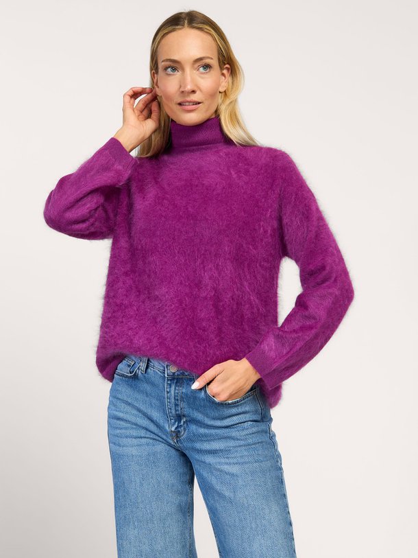 Ontdek de Adare cashmere coltrui van Absolut Cashmere in de kleur aubergine bij Orangebag. Op werkdagen voor 21:45 besteld, morgen in huis.