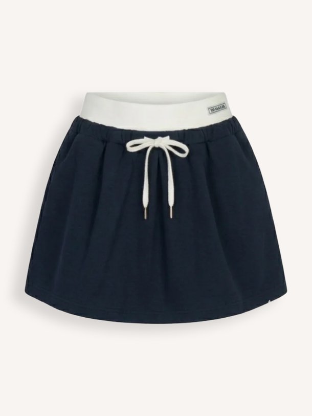 The Lola Club Millie Skirt Ontdek de Millie Skirt van The Lola Club bij Orangebag. Op werkdagen voor 21:45 besteld, morgen in huis.