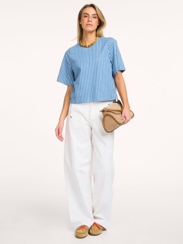 Ontdek de Marci mid waist barrel fit jeans met dessin van Co'Couture in de kleur Off-white bij Orangebag. Op werkdagen voor 21:45 besteld, morgen in huis.