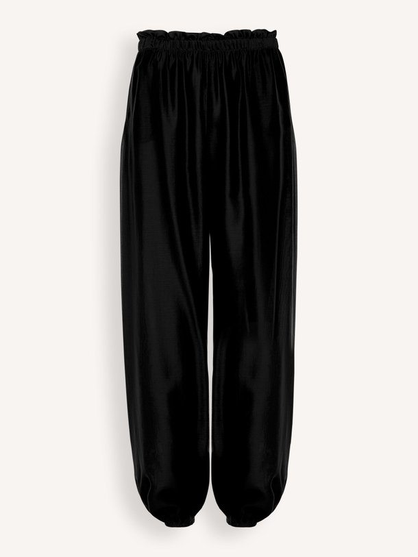 Ontdek de Silkstone lyocellmix balloon broek van Devotion in de kleur Zwart bij Orangebag. Op werkdagen voor 21:45 besteld, morgen in huis.