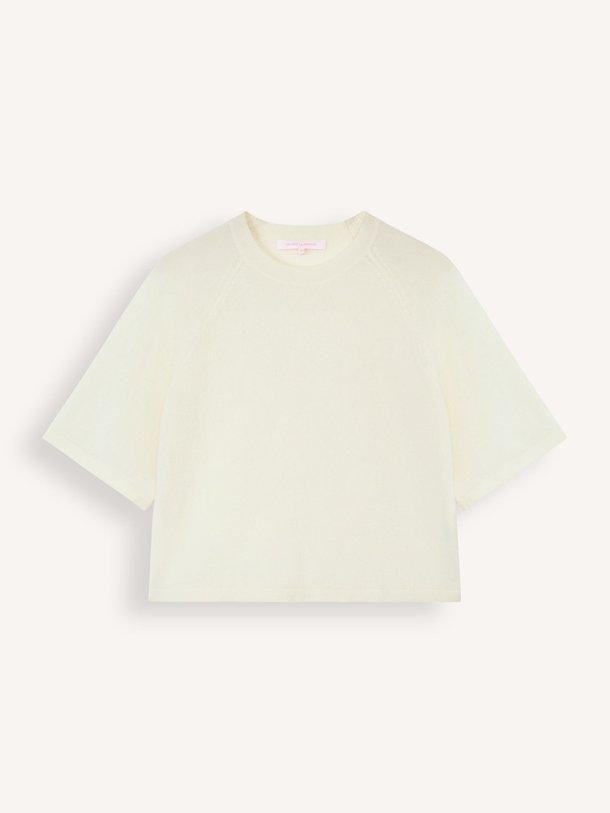 Ontdek de Leana cashmere trui van Absolut Cashmere in de kleur Crème bij Orangebag. Op werkdagen voor 21:45 besteld, morgen in huis.