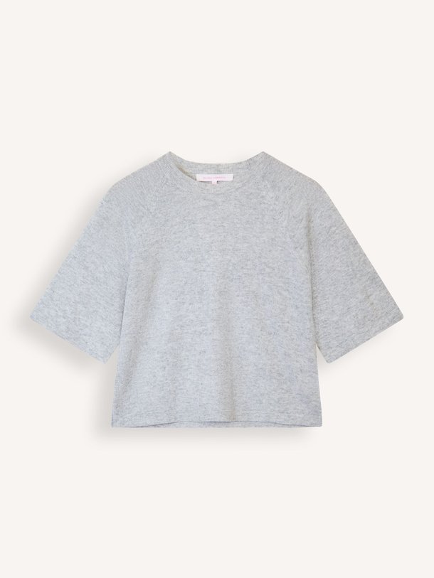 Ontdek de Leana cashmere trui van Absolut Cashmere in de kleur Grijs bij Orangebag. Op werkdagen voor 21:45 besteld, morgen in huis.