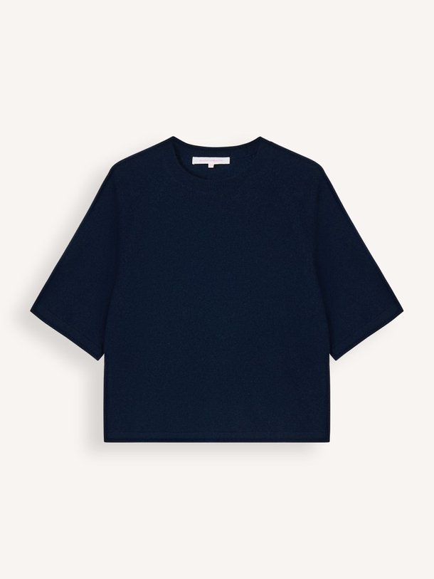 Ontdek de Leana cashmere trui van Absolut Cashmere in de kleur Donkerblauw bij Orangebag. Op werkdagen voor 21:45 besteld, morgen in huis.