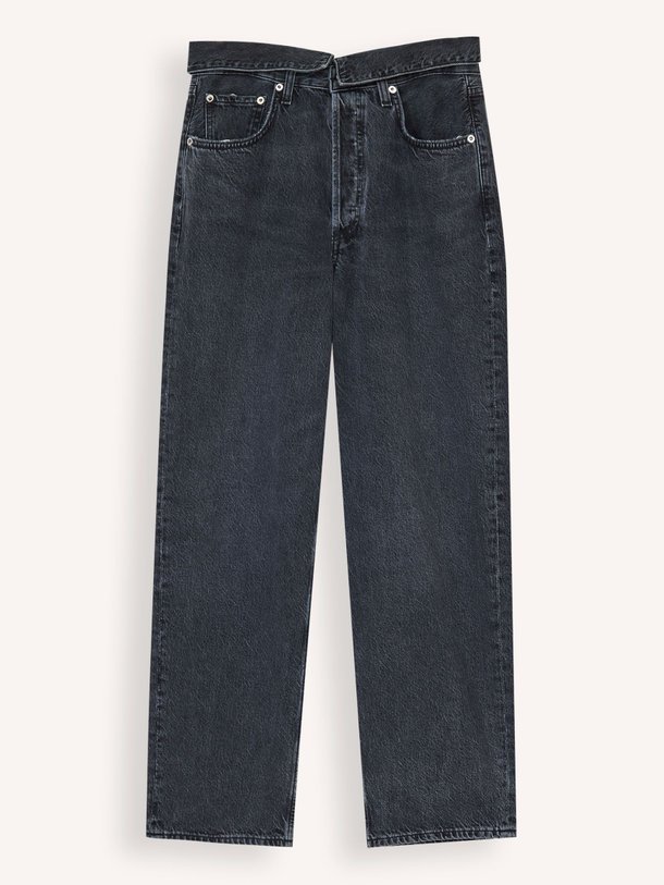 Ontdek de Echo mid waist straight fit jeans van Agolde in de kleur antraciet bij Orangebag. Op werkdagen voor 21:45 besteld, morgen in huis.