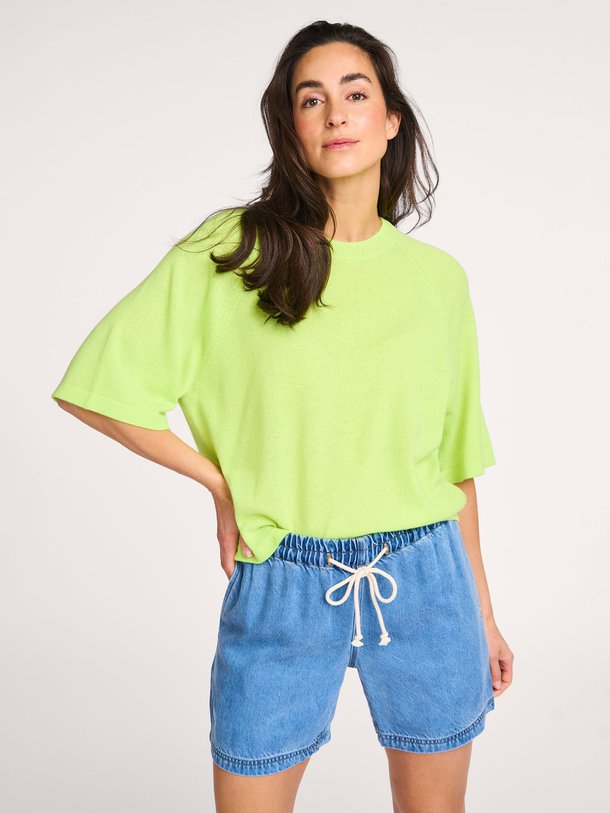 Ontdek de Leana cashmere neon trui van Absolut Cashmere in de kleur geel bij Orangebag. Op werkdagen voor 21:45 besteld, morgen in huis.