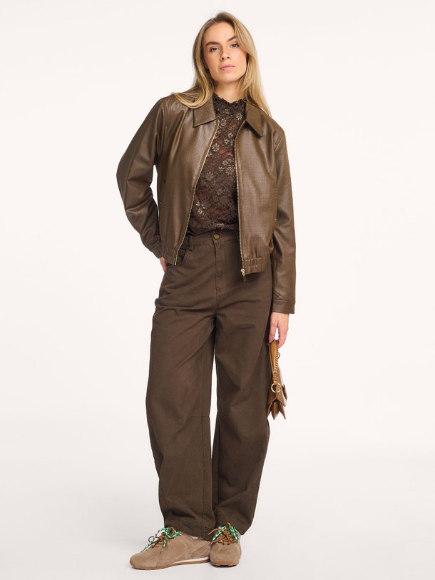 Ontdek de Quinn high waist barrel fit non-stretch jeans van Aaiko in de kleur kaki bij Orangebag. Op werkdagen voor 21:45 besteld, morgen in huis.