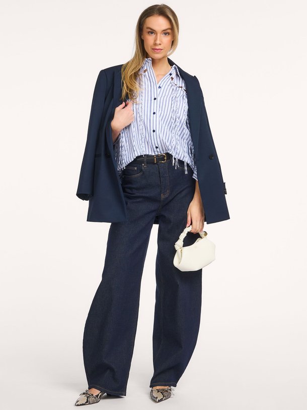 Ontdek de Katoenen gestreepte blouse met franjes van Haute L'Amitié in de kleur Wit bij Orangebag. Op werkdagen voor 21:45 besteld, morgen in huis.