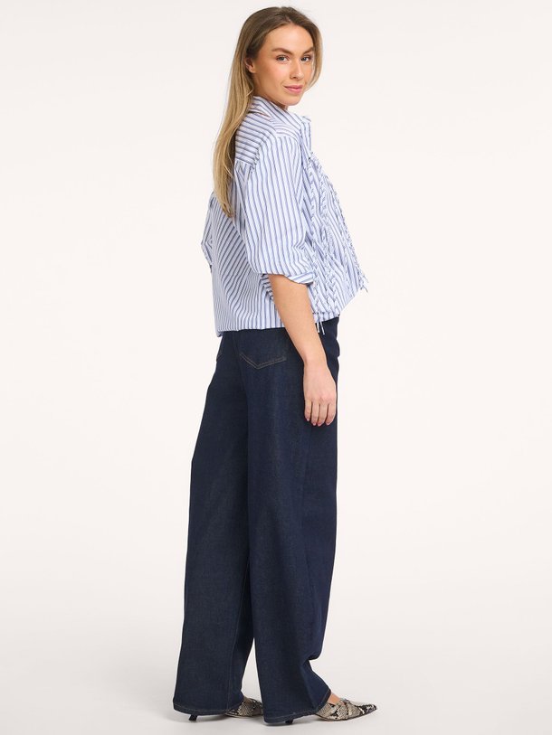 Ontdek de Katoenen gestreepte blouse met franjes van Haute L'Amitié in de kleur Wit bij Orangebag. Op werkdagen voor 21:45 besteld, morgen in huis.