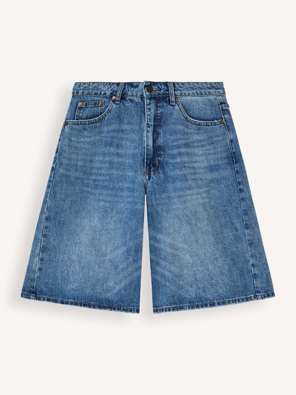 Ontdek de Stoke, mid waist loose fit short van Sofie Schnoor bij Orangebag. Op werkdagen voor 21:45 besteld, morgen in huis.