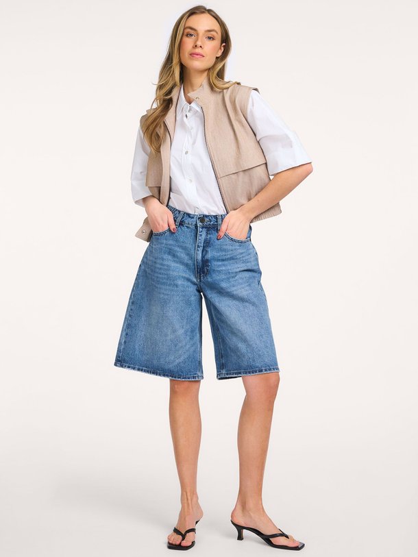 Ontdek de Stoke, mid waist loose fit short van Sofie Schnoor bij Orangebag. Op werkdagen voor 21:45 besteld, morgen in huis.