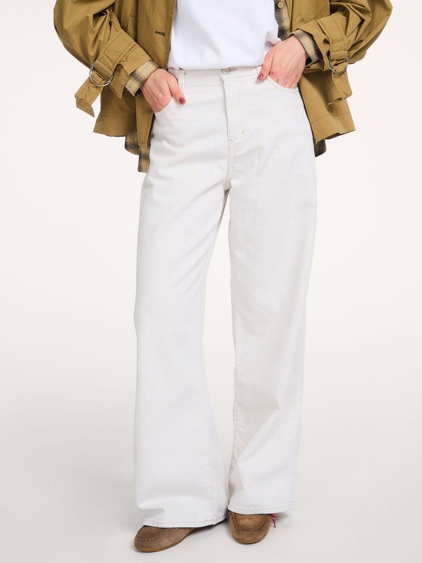 Ontdek de Parthe, high waist loose fit jeans van Bellerose bij Orangebag. Op werkdagen voor 21:45 besteld, morgen in huis.