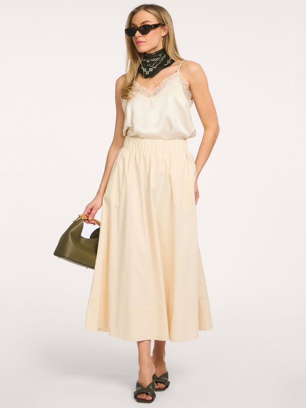 Ontdek de Yara, katoenmix poplin rok van Neo Noir bij Orangebag. Op werkdagen voor 21:45 besteld, morgen in huis.