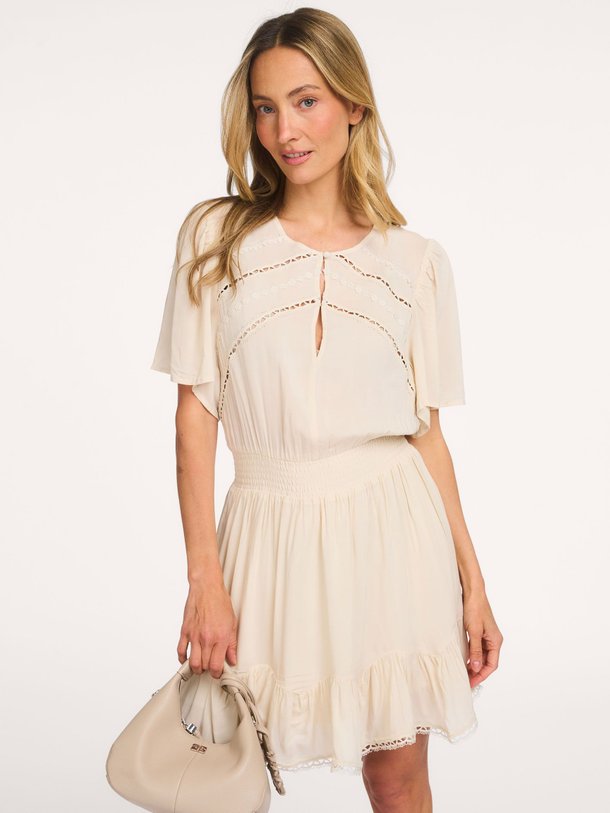 Ontdek de Geroux, viscose jurk van Dante 6 bij Orangebag. Op werkdagen voor 21:45 besteld, morgen in huis.