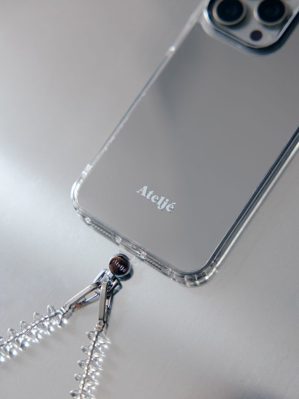 Ontdek de Mirror, iPhone case van Ateljé bij Orangebag. Op werkdagen voor 21:45 besteld, morgen in huis.