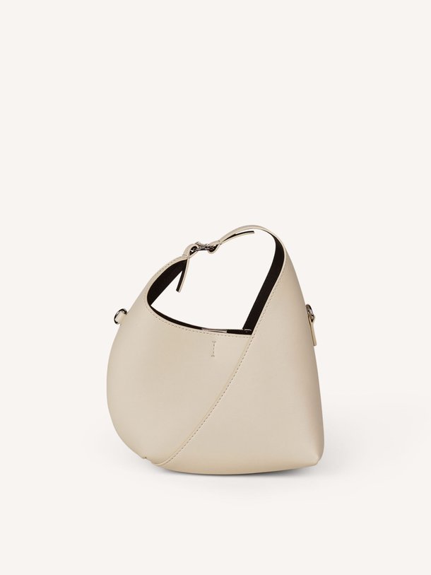 Ontdek de Sakaia, lederen crossbody tas van Samsoe Samsoe bij Orangebag. Op werkdagen voor 21:45 besteld, morgen in huis.