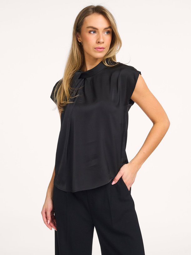 Ontdek de Fleur, geweven satijnlook top van Neo Noir bij Orangebag. Op werkdagen voor 21:45 besteld, morgen in huis.