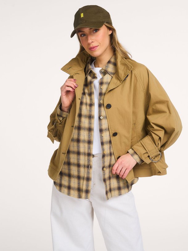 Ontdek de Hubble, katoenmix trenchcoat van Bellerose bij Orangebag. Op werkdagen voor 21:45 besteld, morgen in huis.
