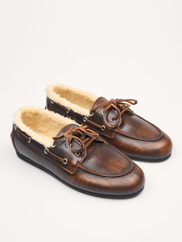 Posa Lederen loafers - Donkerbruin Ontdek de Lederen loafers van Posa bij Orangebag. Op werkdagen voor 21:45 besteld, morgen in huis.