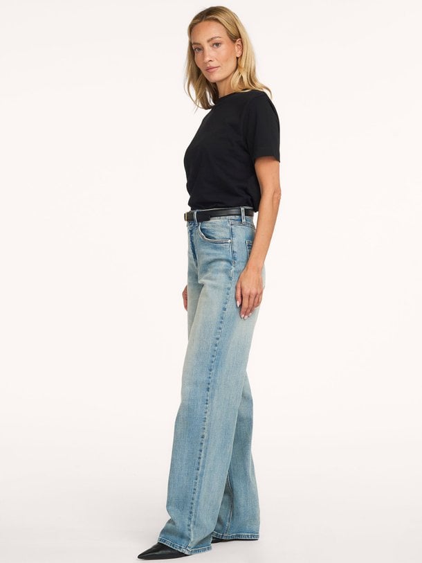 Jade, high waist straight fit jeans