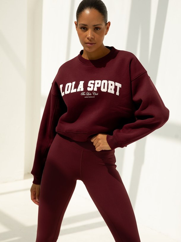 Ontdek de Jade, katoenmix sweater van The Lola Club bij Orangebag. Op werkdagen voor 21:45 besteld, morgen in huis.