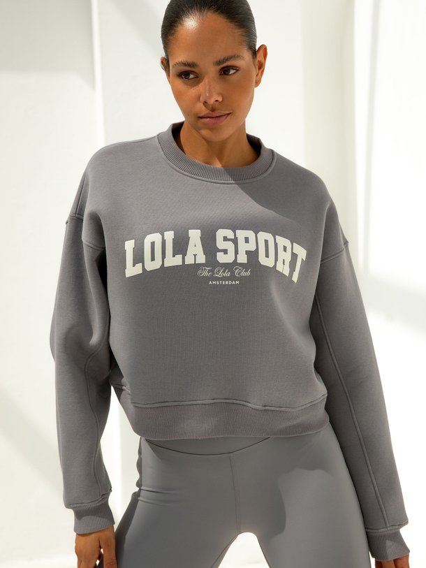 Ontdek de Jade, katoenmix sweater van The Lola Club bij Orangebag. Op werkdagen voor 21:45 besteld, morgen in huis.