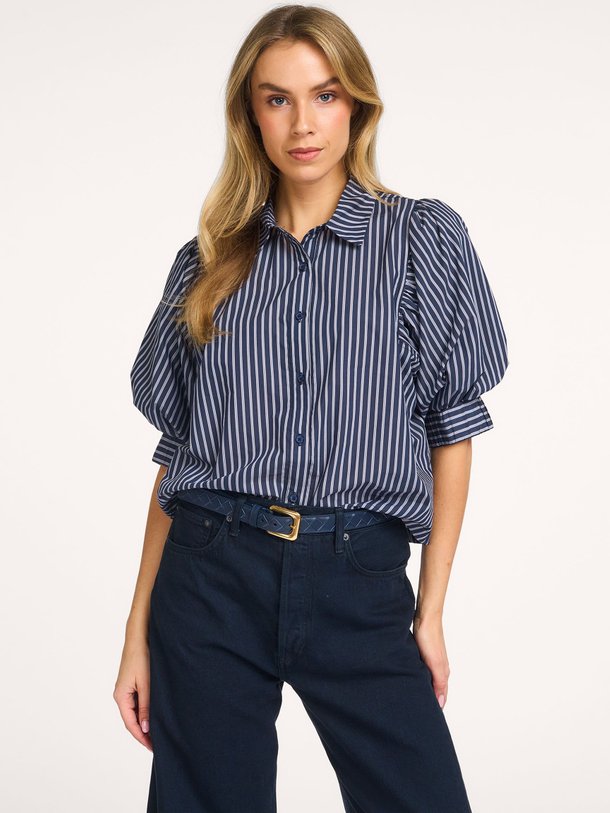 Ontdek de Etta, katoenmix gestreepte blouse van Neo Noir bij Orangebag. Op werkdagen voor 21:45 besteld, morgen in huis.