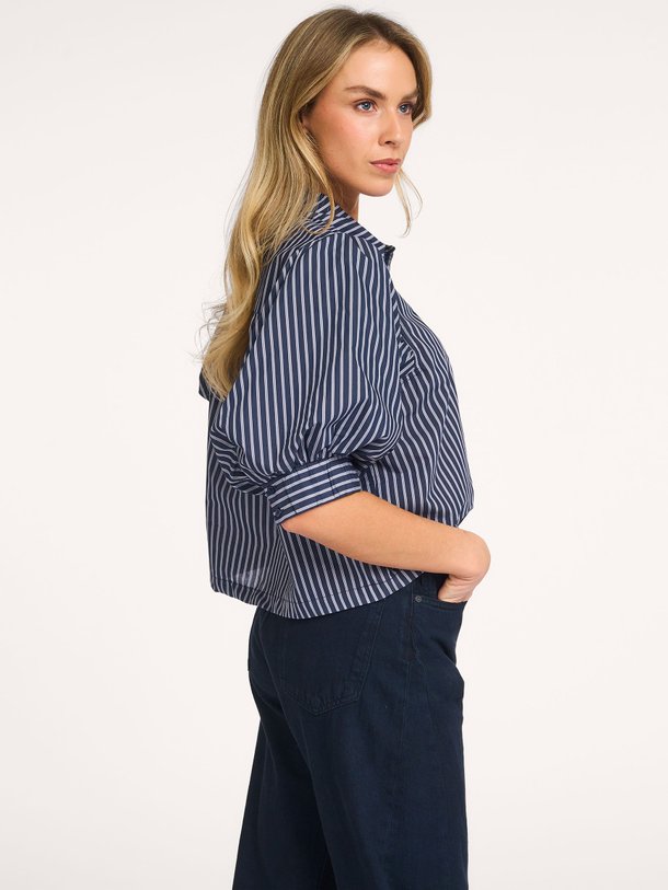 Ontdek de Etta, katoenmix gestreepte blouse van Neo Noir bij Orangebag. Op werkdagen voor 21:45 besteld, morgen in huis.