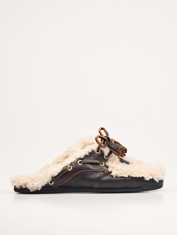 Ontdek de Killian, lederen loafers van Toral bij Orangebag. Op werkdagen voor 21:45 besteld, morgen in huis.