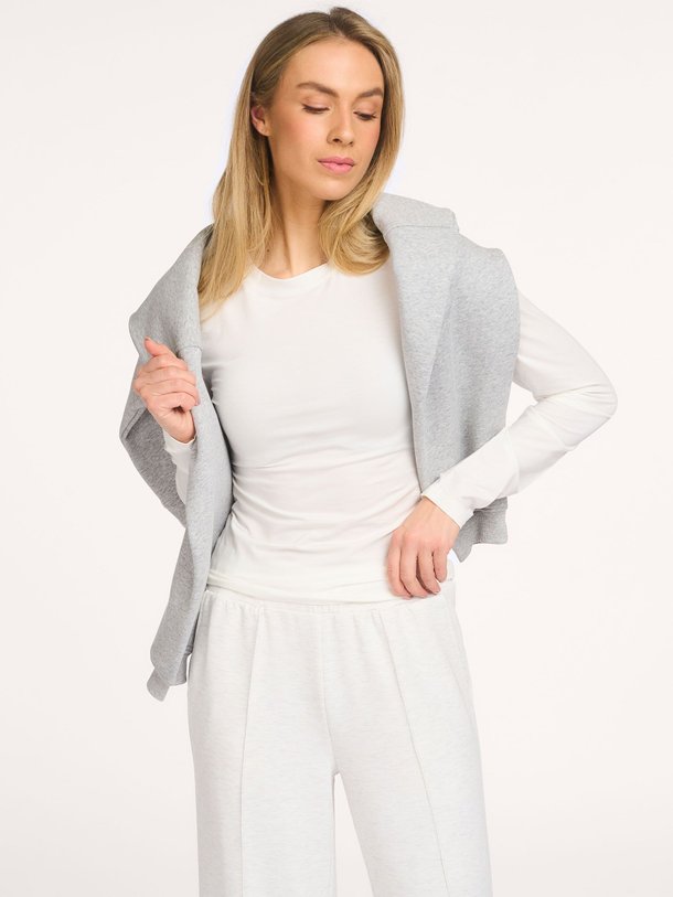 Ontdek de Mida, jersey longsleeve van Gestuz bij Orangebag. Op werkdagen voor 21:45 besteld, morgen in huis.