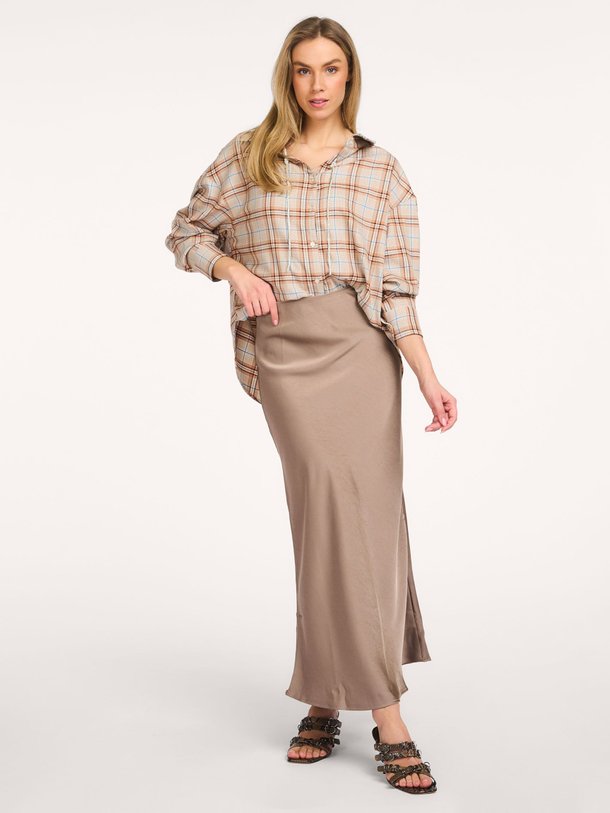 Ontdek de Vicky, geweven satijnen rok van Neo Noir bij Orangebag. Op werkdagen voor 21:45 besteld, morgen in huis.