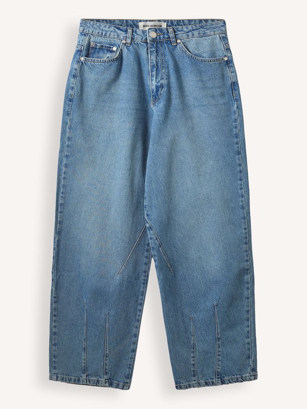 Ontdek de Havana, mid waist barrel fit jeans van Sofie Schnoor bij Orangebag. Op werkdagen voor 21:45 besteld, morgen in huis.