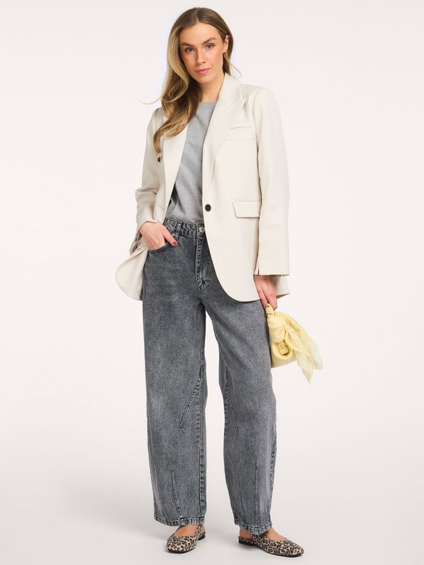 Ontdek de Havana, mid waist barrel fit jeans van Sofie Schnoor bij Orangebag. Op werkdagen voor 21:45 besteld, morgen in huis.