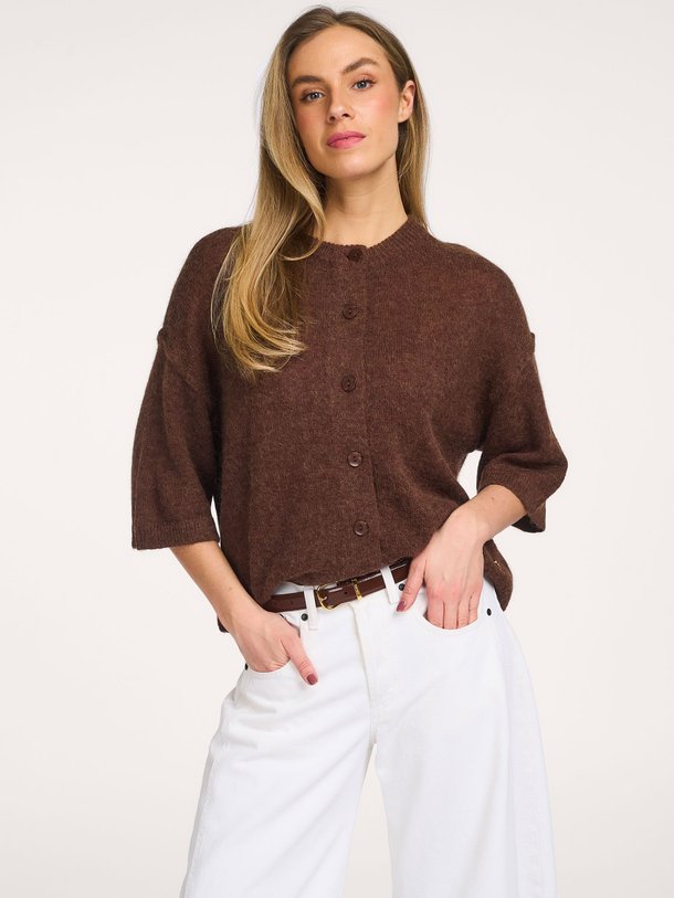 Ontdek de Hiara, alpacamix vest van Dante 6 bij Orangebag. Op werkdagen voor 21:45 besteld, morgen in huis.