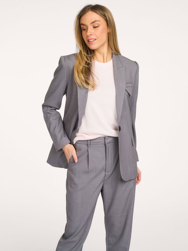 Ontdek de Tailor, viscosemix blazer van Copenhagen Muse bij Orangebag. Op werkdagen voor 21:45 besteld, morgen in huis.