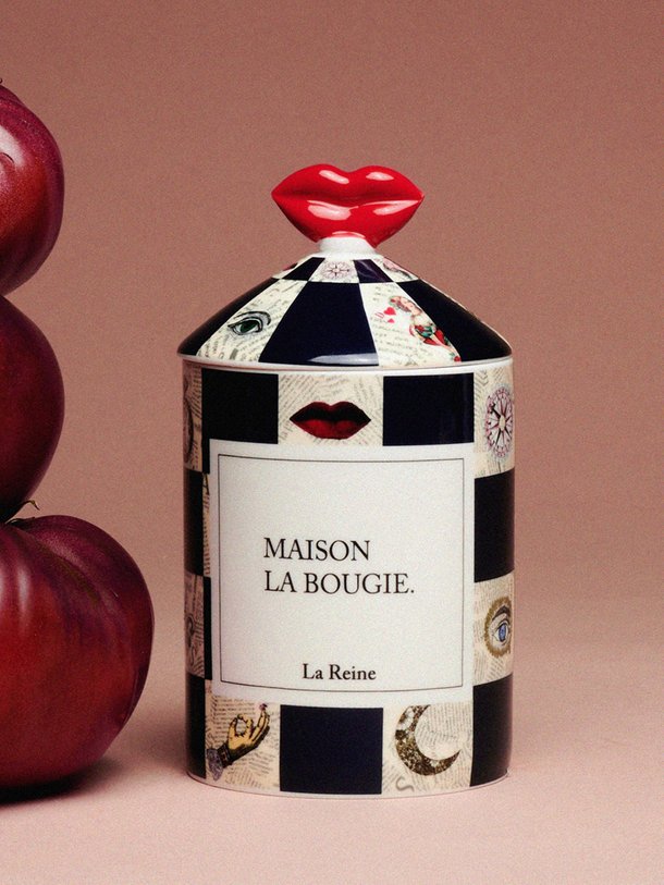 Ontdek de La Reine, geurkaars 350g van Maison La Bougie bij Orangebag. Op werkdagen voor 21:45 besteld, morgen in huis.