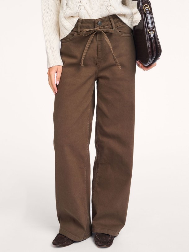 Ontdek de Isolde, high waist wide leg jeans van Modstrom bij Orangebag. Op werkdagen voor 21:45 besteld, morgen in huis.