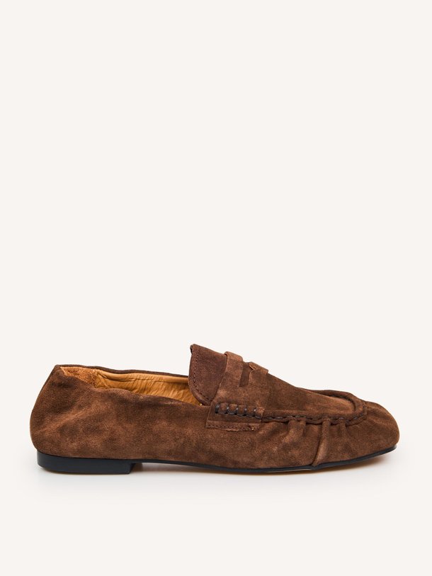 Ontdek de Peny, suède loafers van Toral bij Orangebag. Op werkdagen voor 21:45 besteld, morgen in huis.
