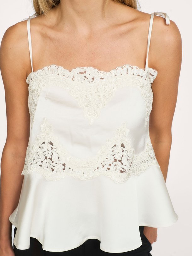 Kaela Heavy Sateen Lace Top Kaela, geweven top