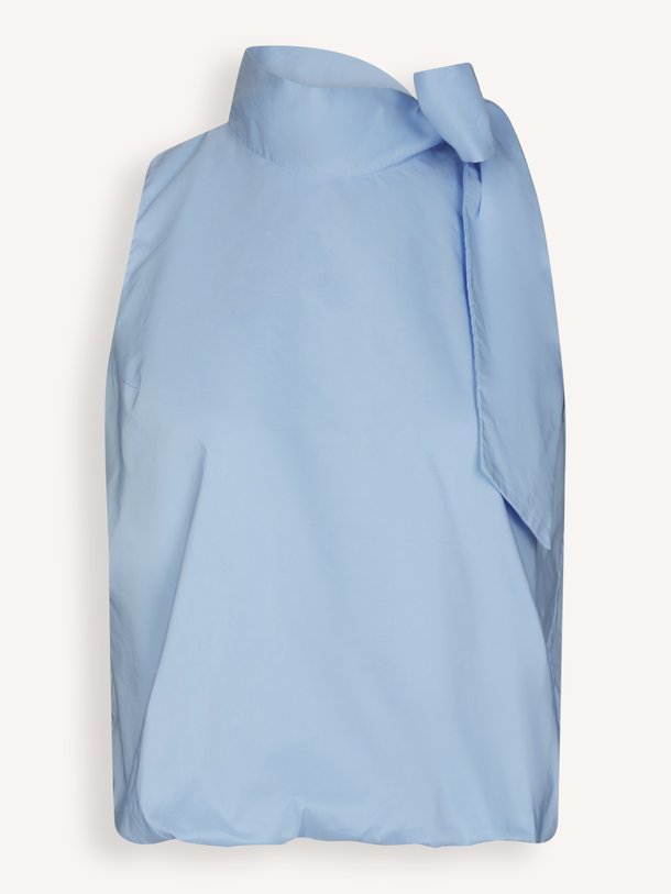 Neo Noir Veda Poplin Top online kopen | Orangebag Ontdek de stijlvolle Neo Noir Veda Poplin Top in lichtblauw. Een mouwloze top met chic strikdetail, perfect voor een zakelijke of feestelijke look.