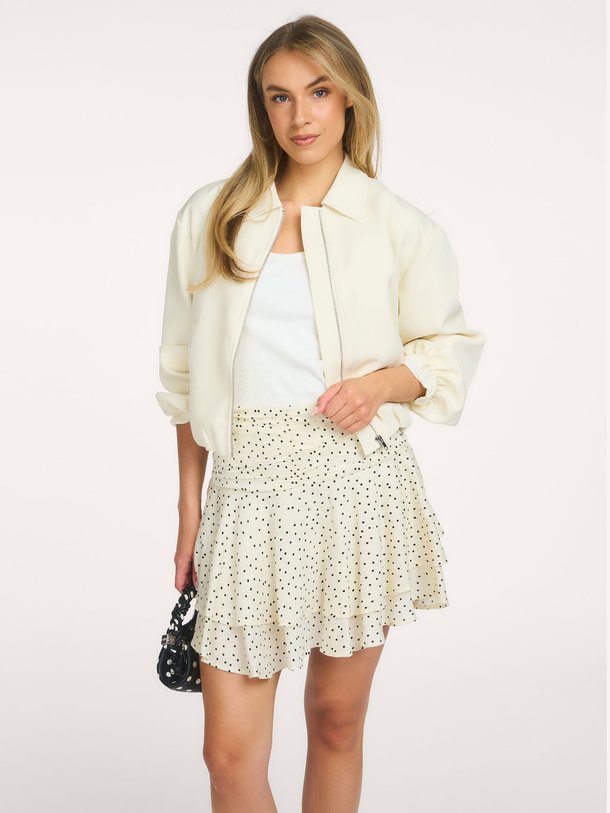 Neo Noir Denielle Structure Jacket online kopen | Orangebag Shop de Neo Noir Denielle Structure Jacket bij Orangebag. Een prachtig off-white jasje met structuur, ritsluiting en een trendy cropped fit. Bestel nu!
