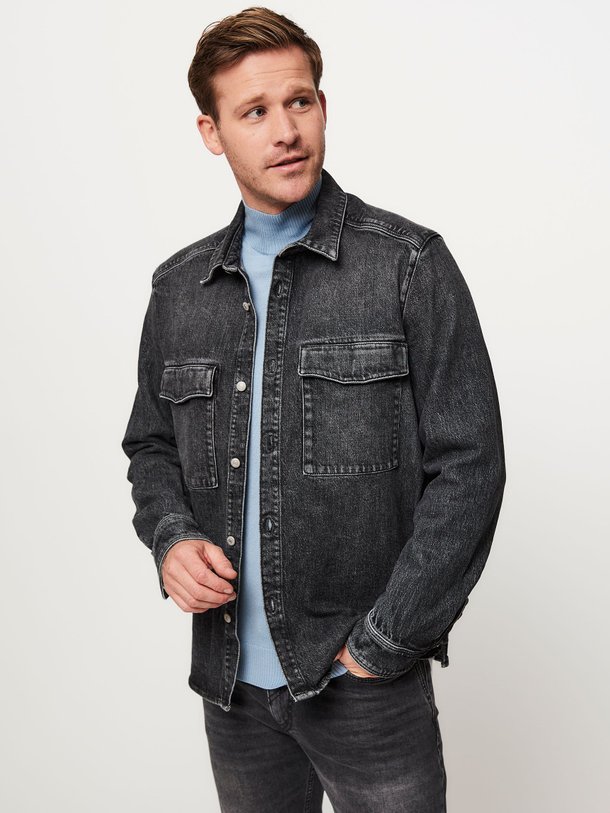Ontdek de Gunray denim overshirt van Drykorn in de kleur antraciet bij Orangebag. Op werkdagen voor 21:45 besteld, morgen in huis.