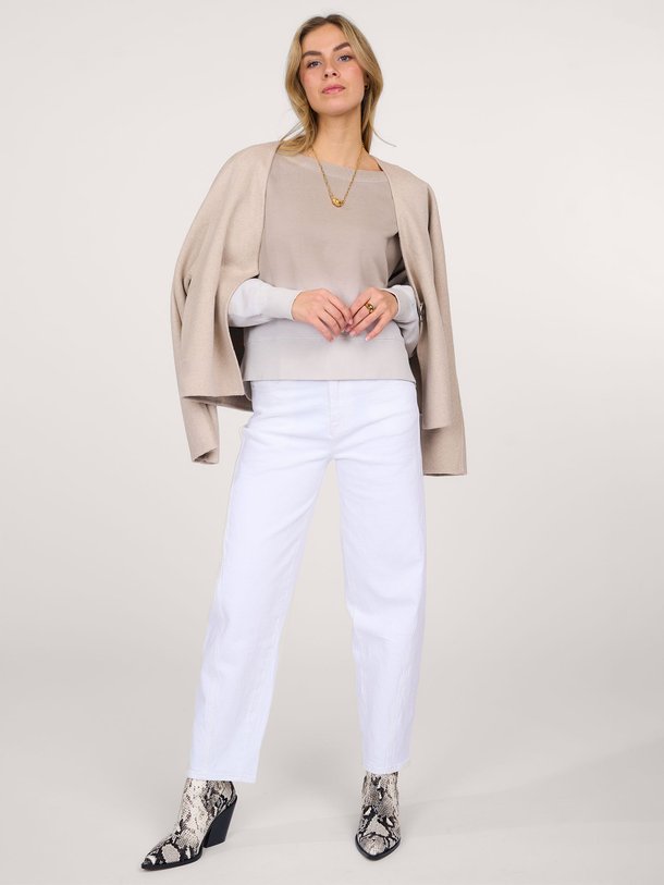 Ontdek de Lezy katoenen sweater van Drykorn in de kleur bruin bij Orangebag. Op werkdagen voor 21:45 besteld, morgen in huis.