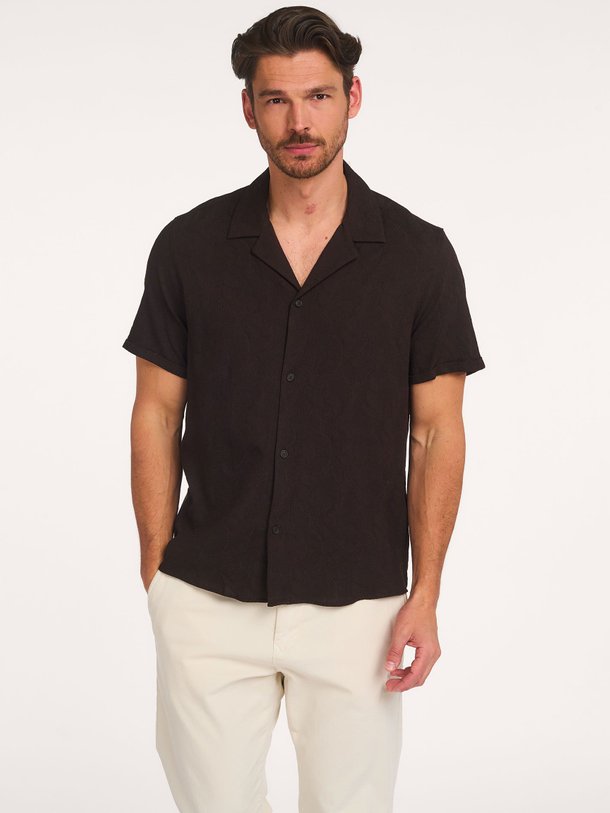 Ontdek de Bijan katoenmix jacquard overhemd van Drykorn in de kleur Donkerbruin bij Orangebag. Op werkdagen voor 21:45 besteld, morgen in huis.